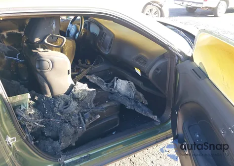 2021 Dodge Challenger R/T z USA, uszkodzony, nr VIN 2C3CDZBT4MH604881